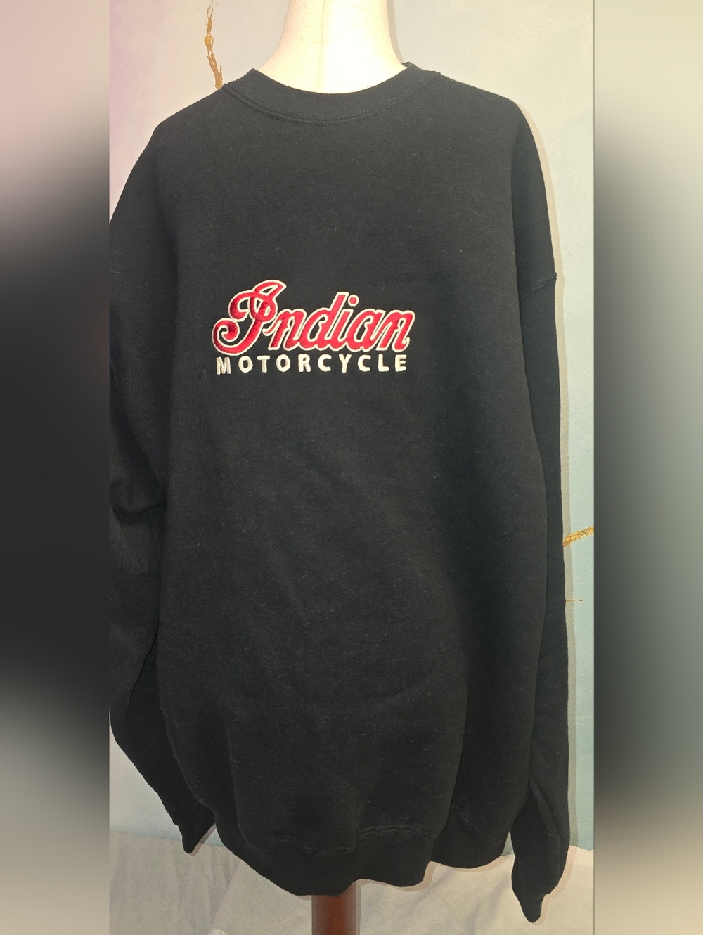 Vintage Indian Motorcycles Embroidered Red White Black Fleece Sweatshirt XL NWOT